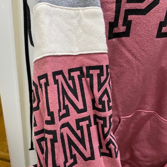 VS PINK SWEATER - Picture 4 of 6